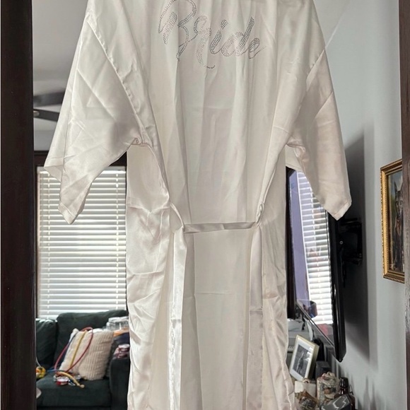 White “Bride” Robe - Picture 2 of 3